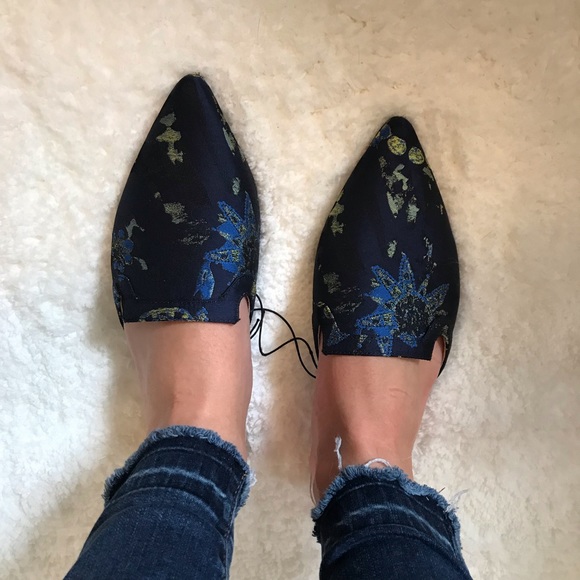 NEW - Patterned Mules - Picture 2 of 6